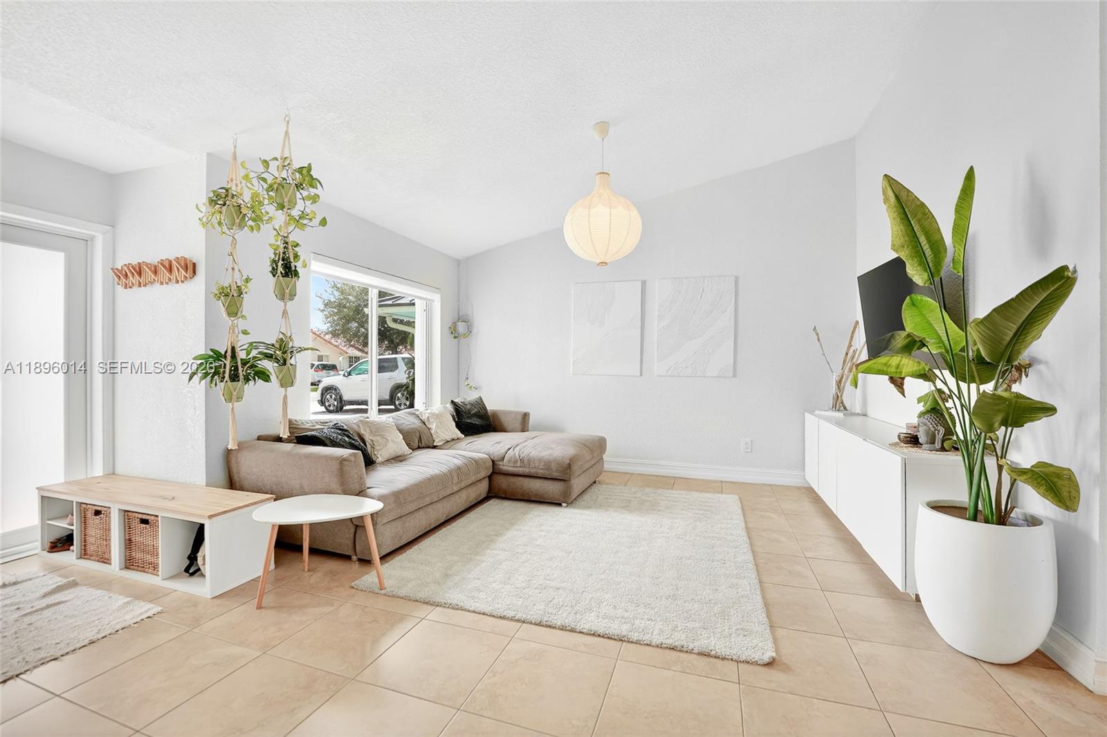 VENEZIA HOMES ESTATES - Residential