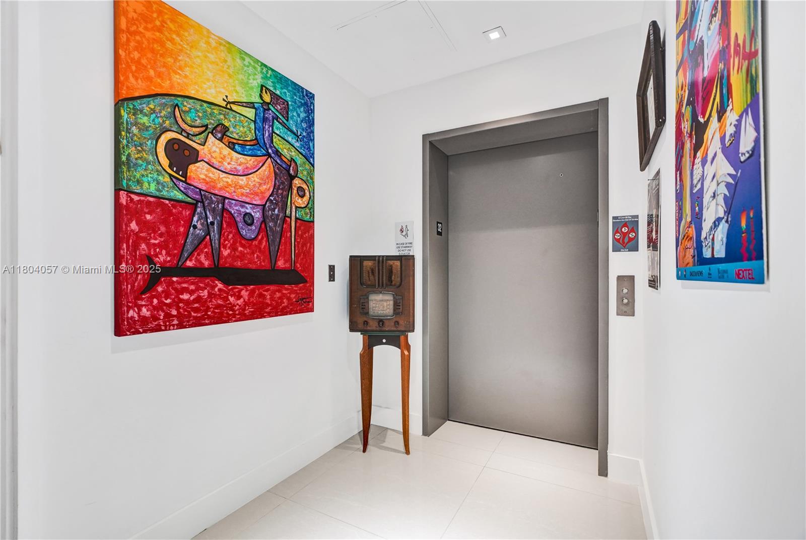 THE HARBOUR SOUTH CONDO - Residential