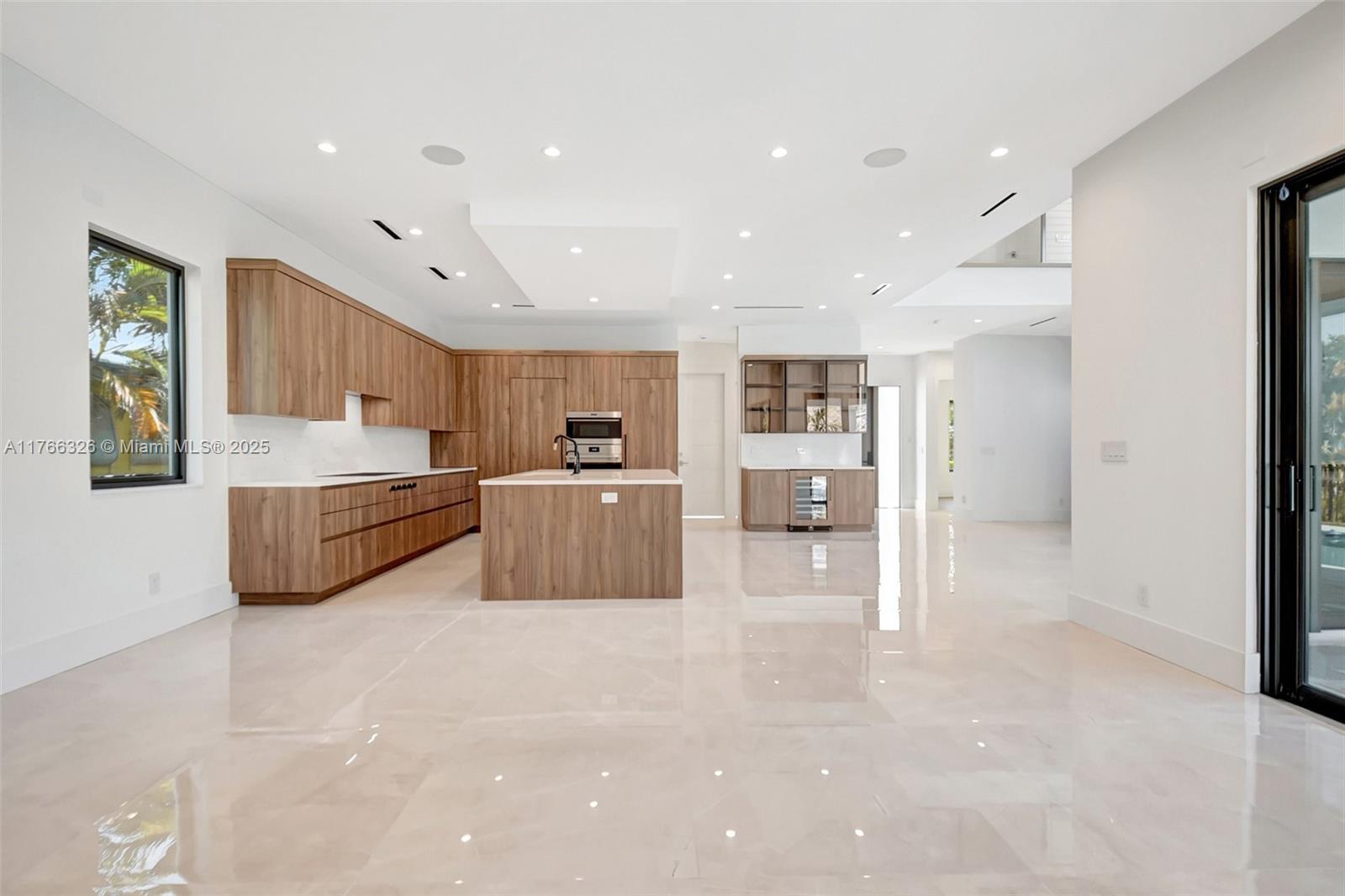 NORTH LAKE WORTH - Residential