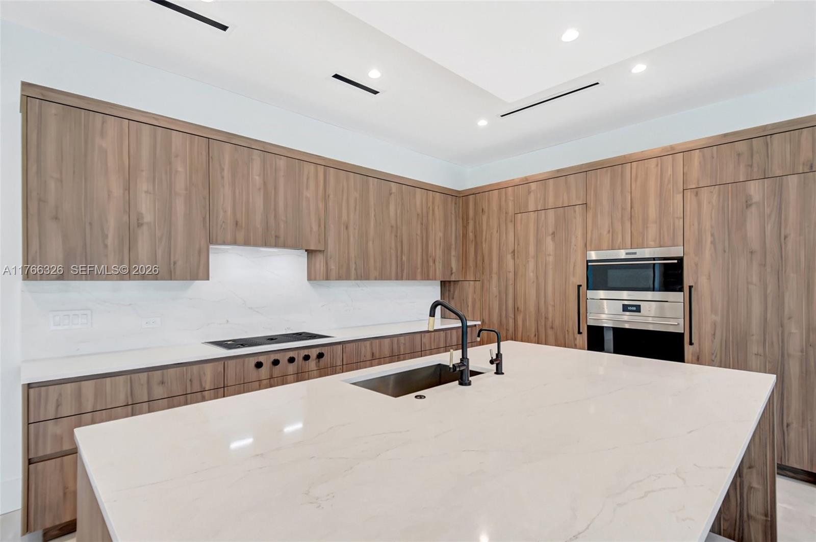 NORTH LAKE WORTH - Residential