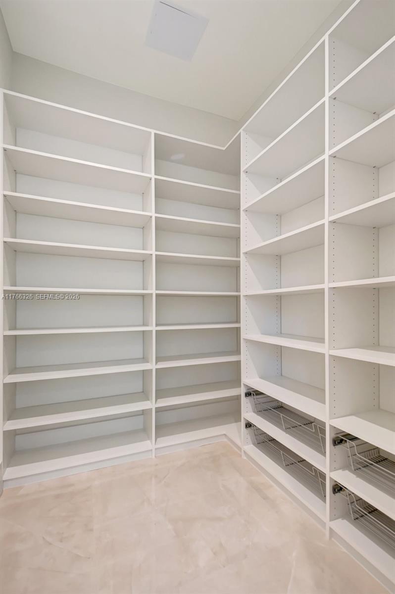 NORTH LAKE WORTH - Residential