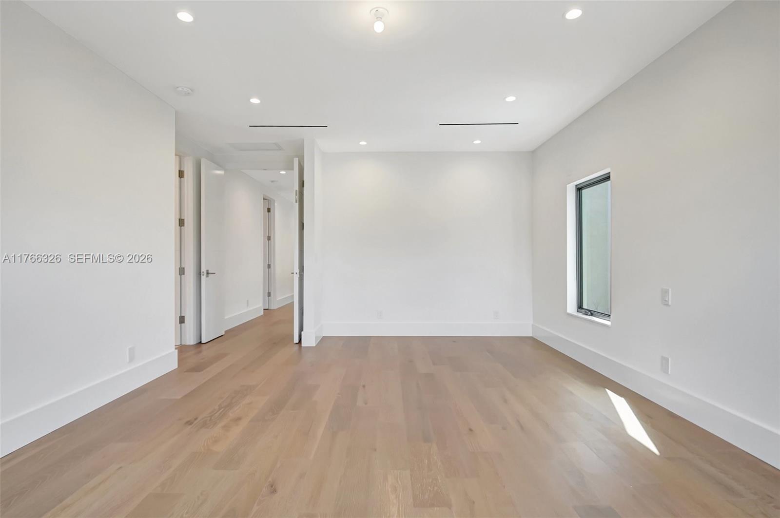 NORTH LAKE WORTH - Residential