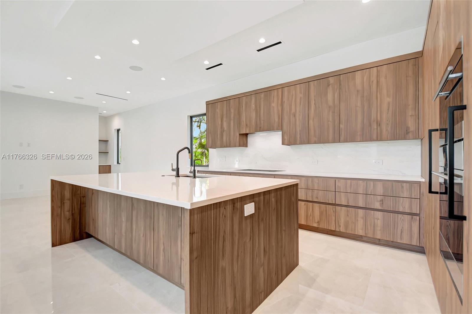 NORTH LAKE WORTH - Residential