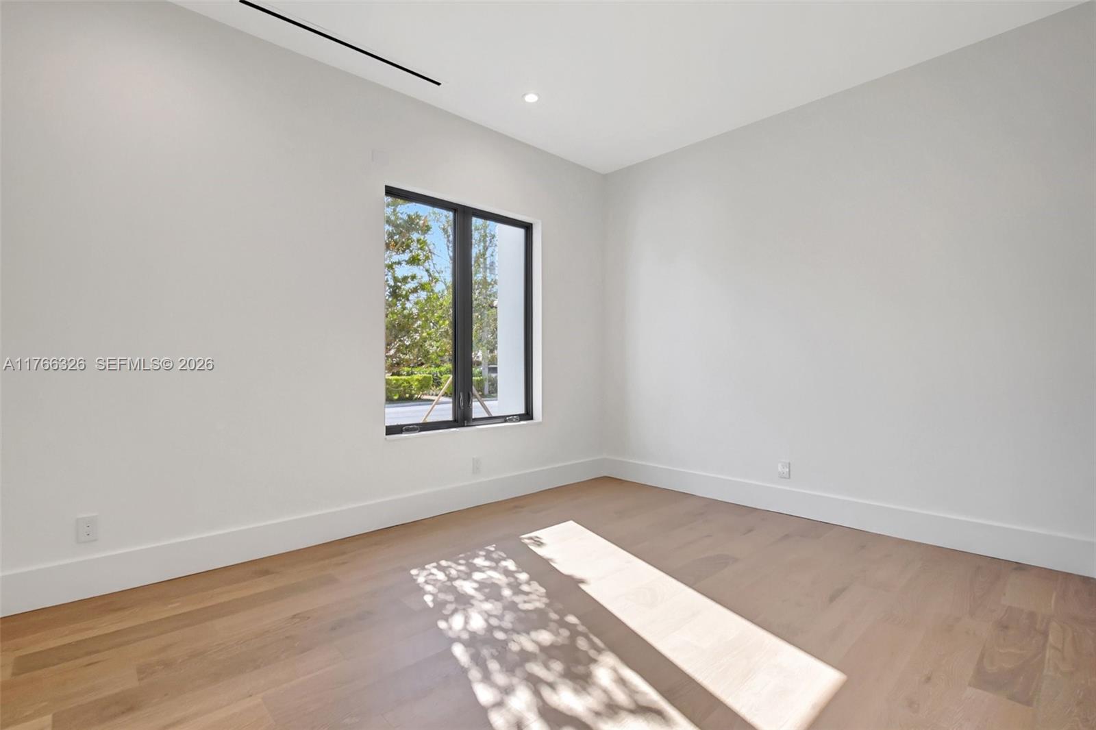 NORTH LAKE WORTH - Residential