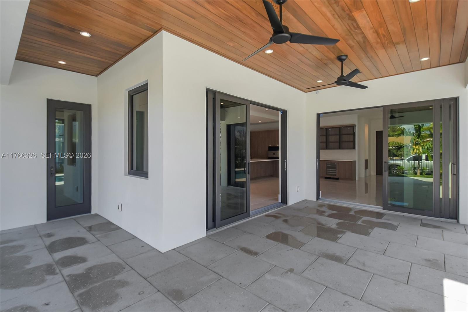 NORTH LAKE WORTH - Residential