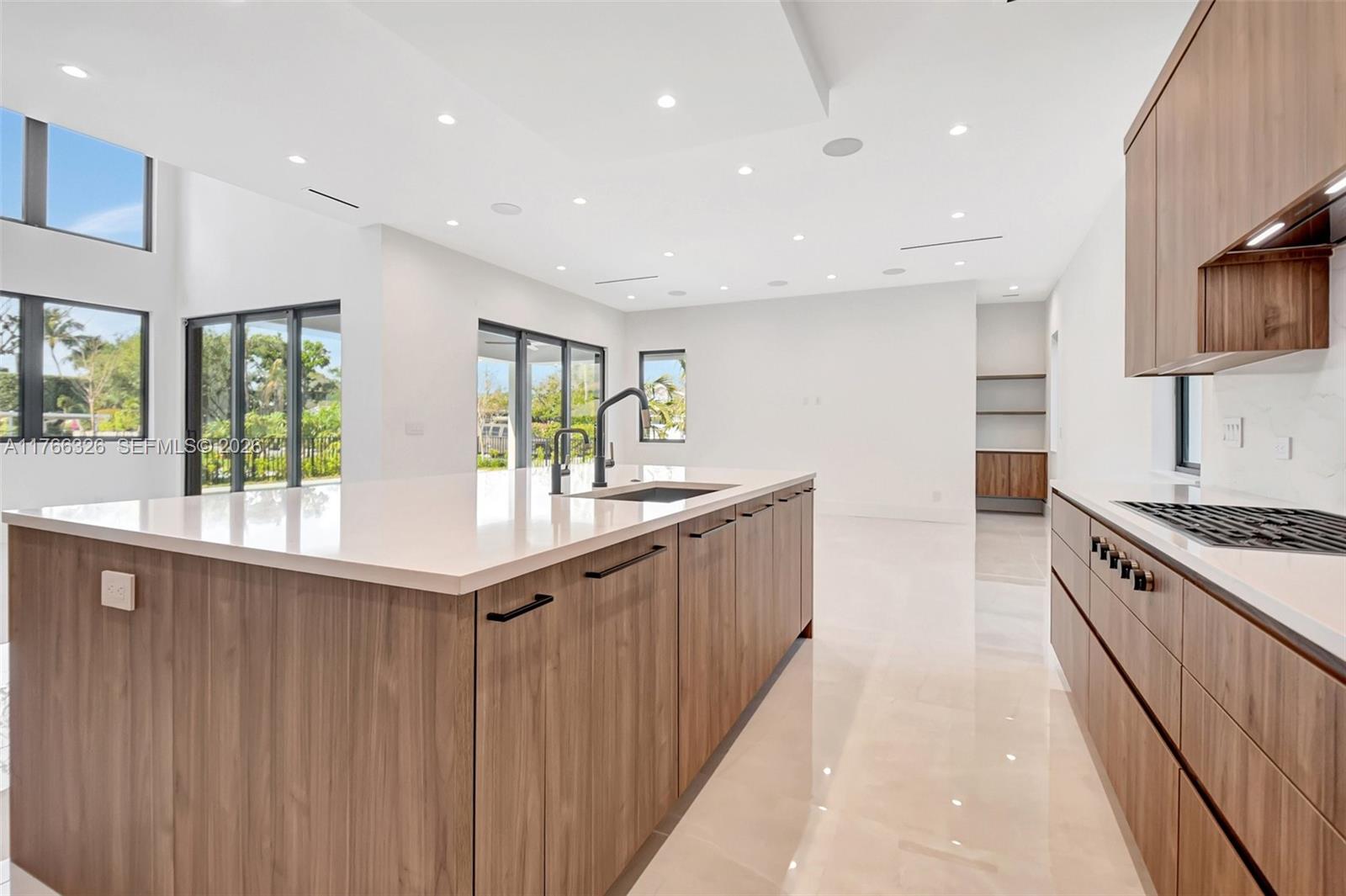 NORTH LAKE WORTH - Residential