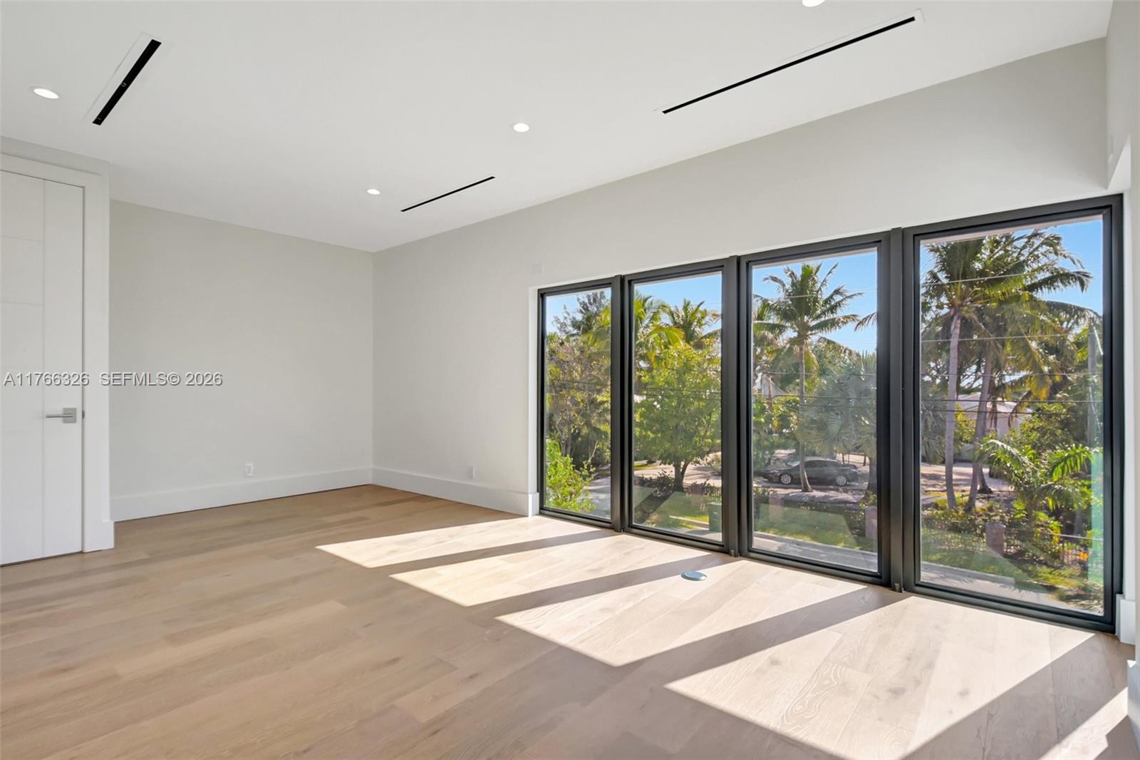 NORTH LAKE WORTH - Residential