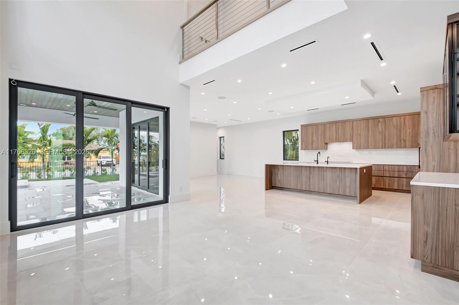 NORTH LAKE WORTH - Residential