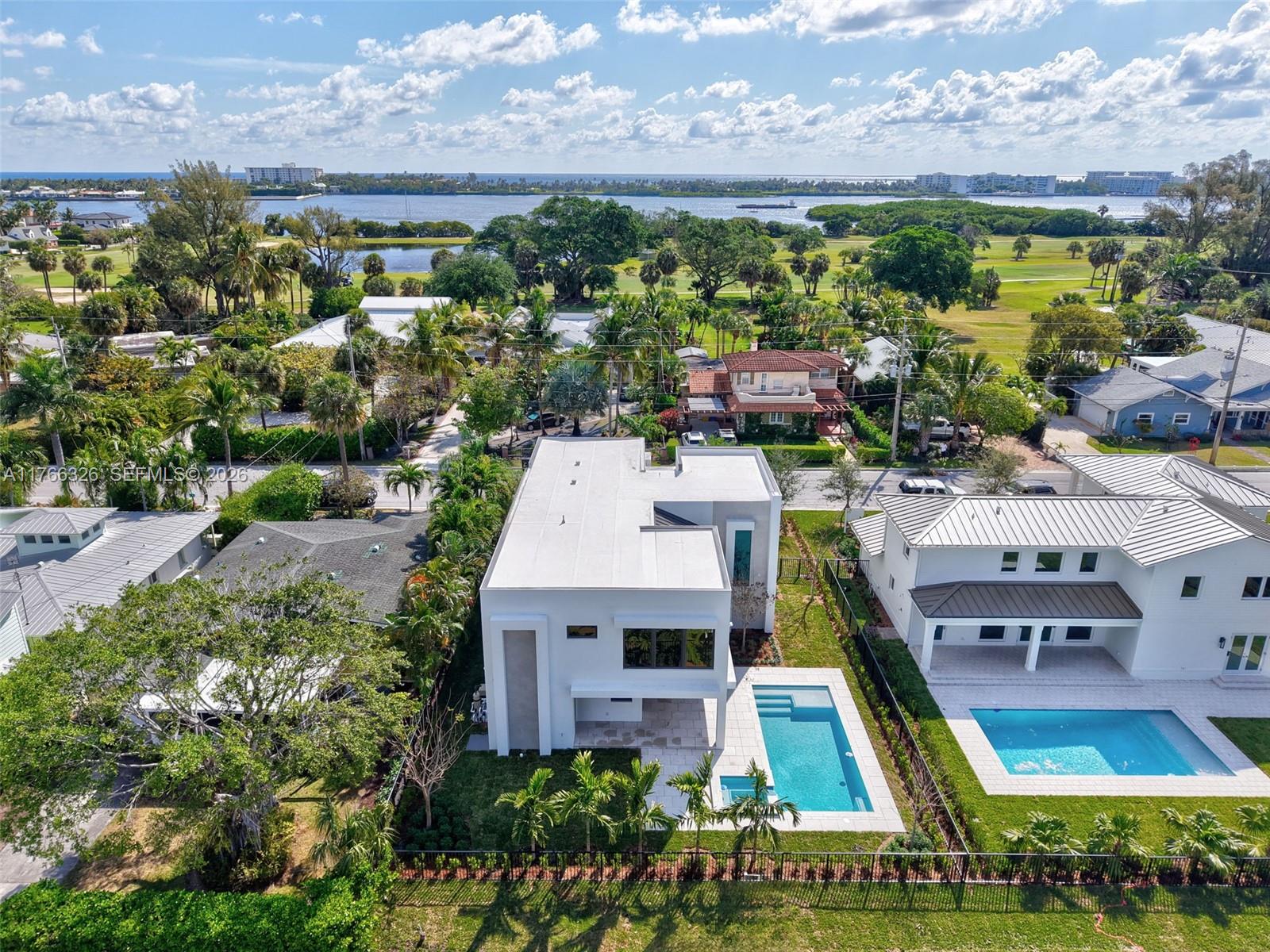 NORTH LAKE WORTH - Residential