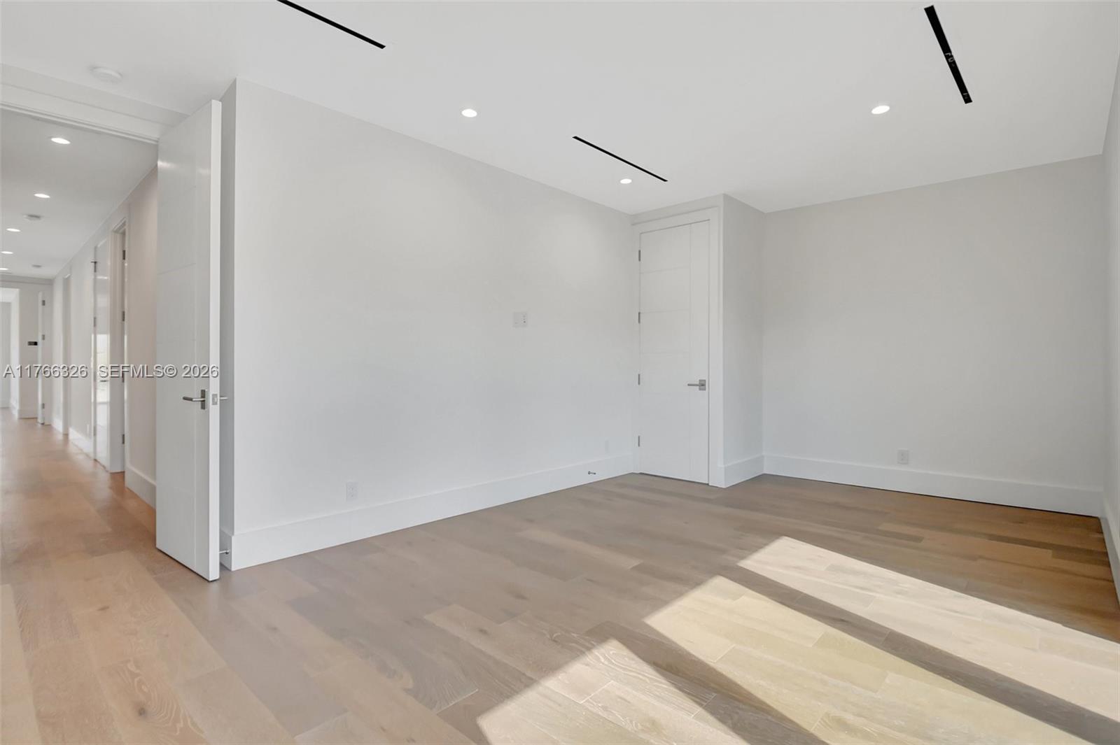 NORTH LAKE WORTH - Residential