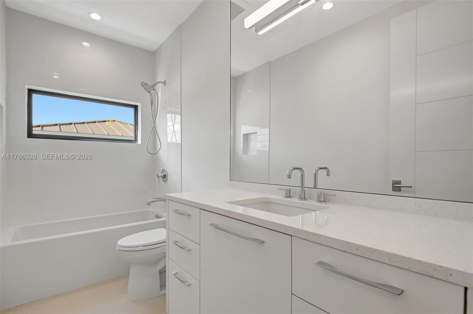 NORTH LAKE WORTH - Residential