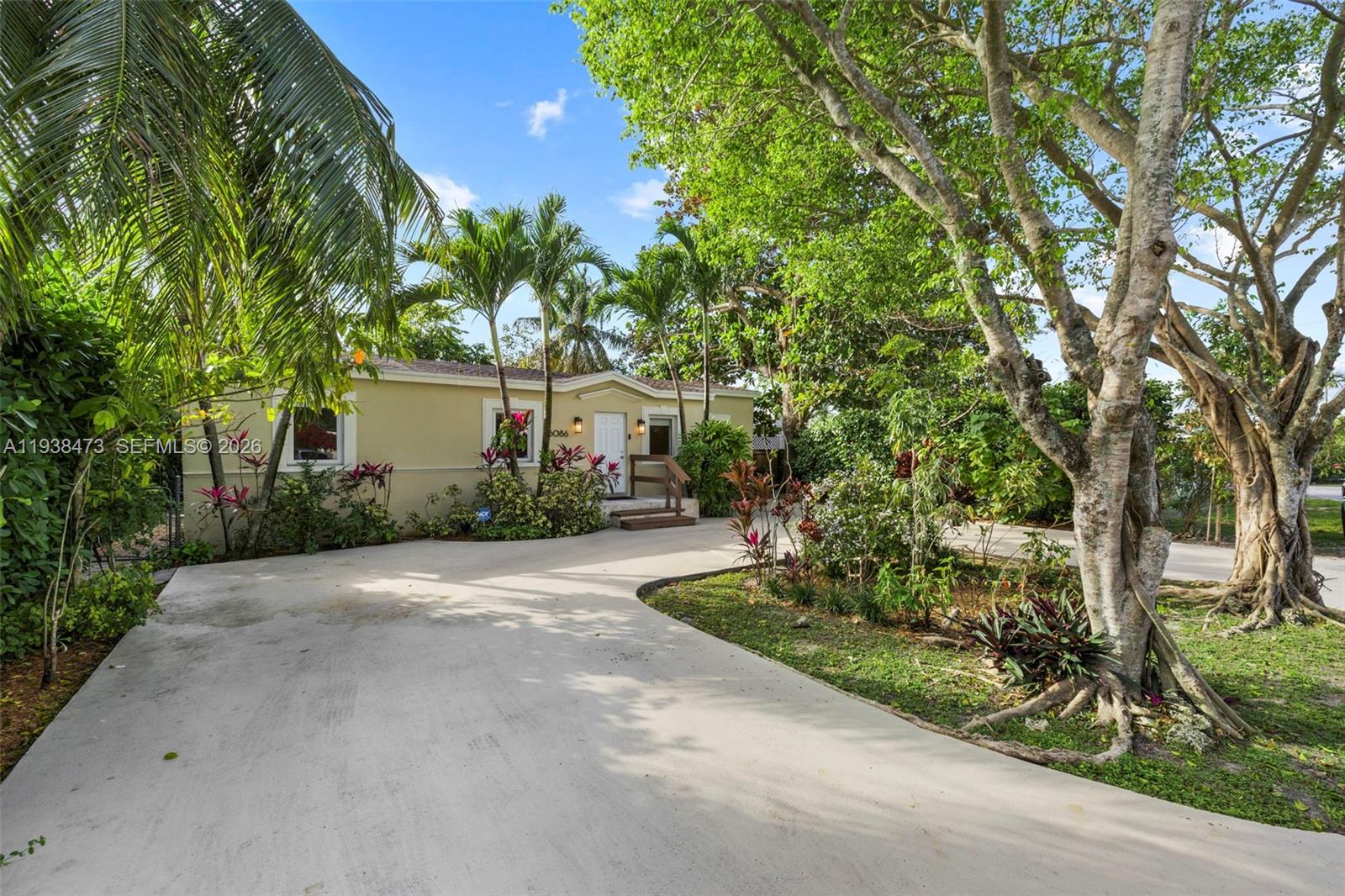 CORAL WAY PK SEC D - Residential