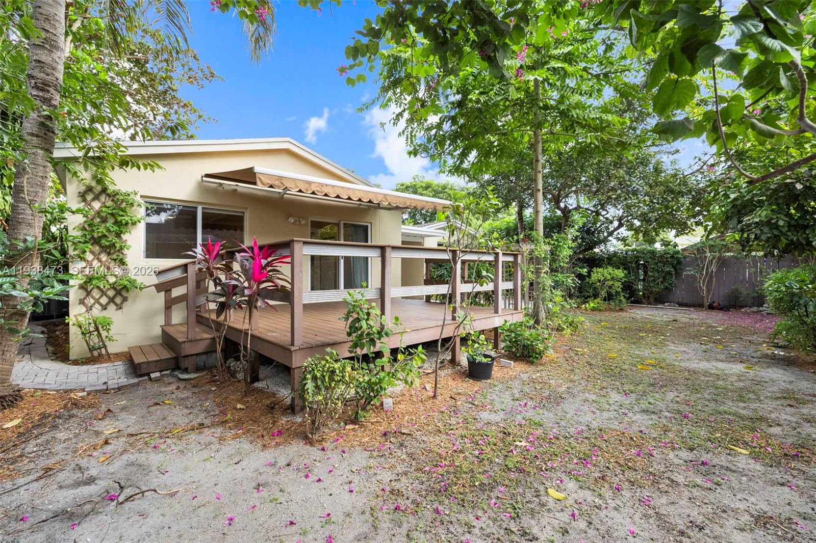CORAL WAY PK SEC D - Residential