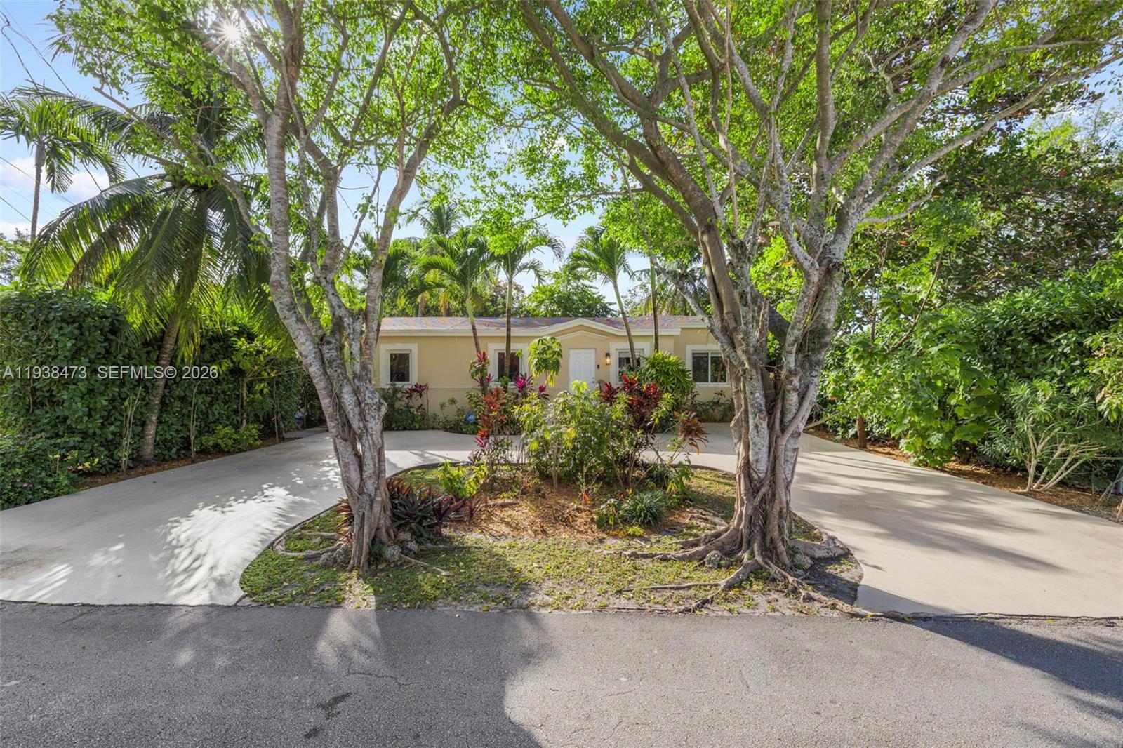 CORAL WAY PK SEC D - Residential