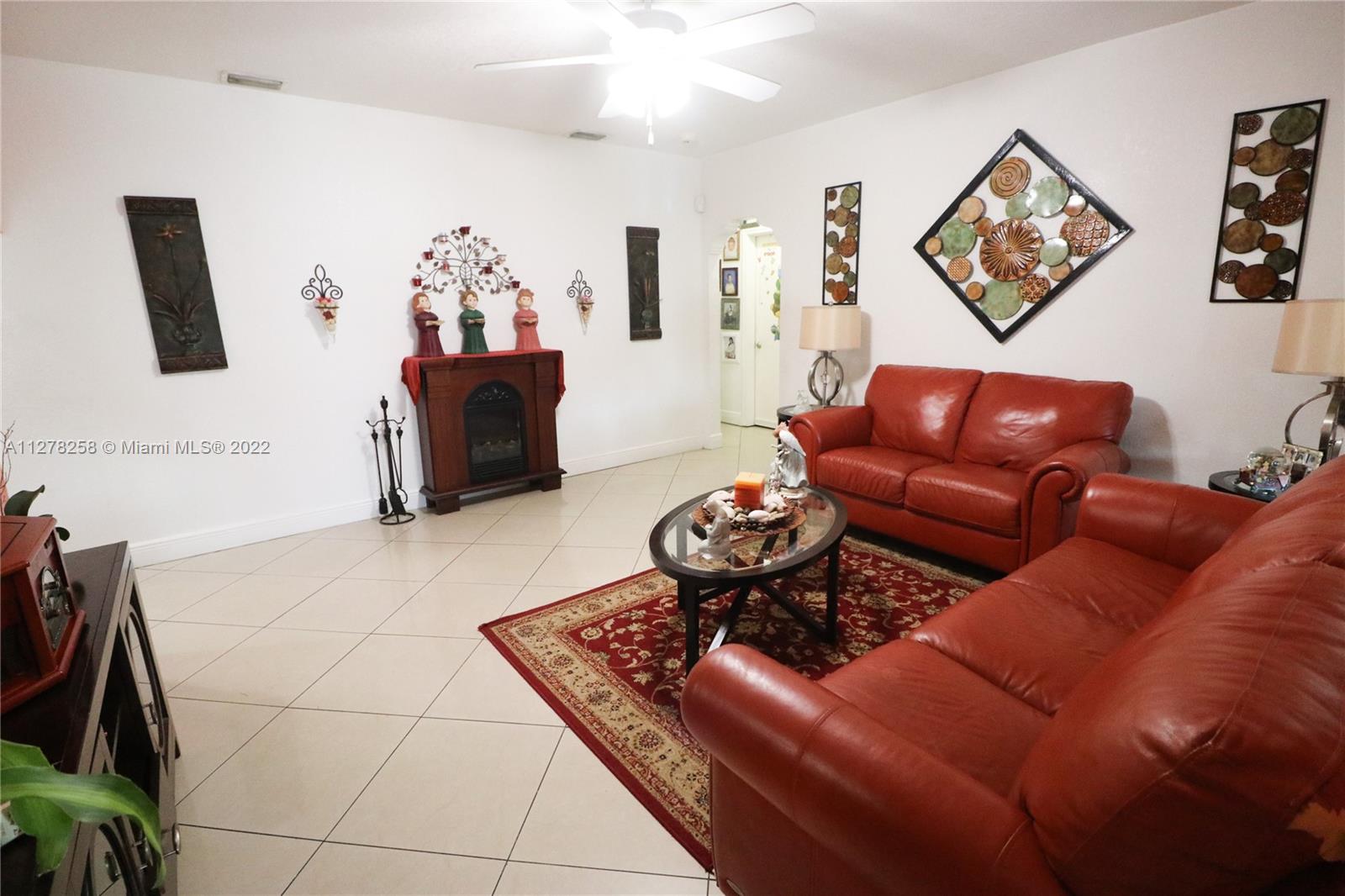 Photo 4 of 23 of 3085 NW Flagler Ter house