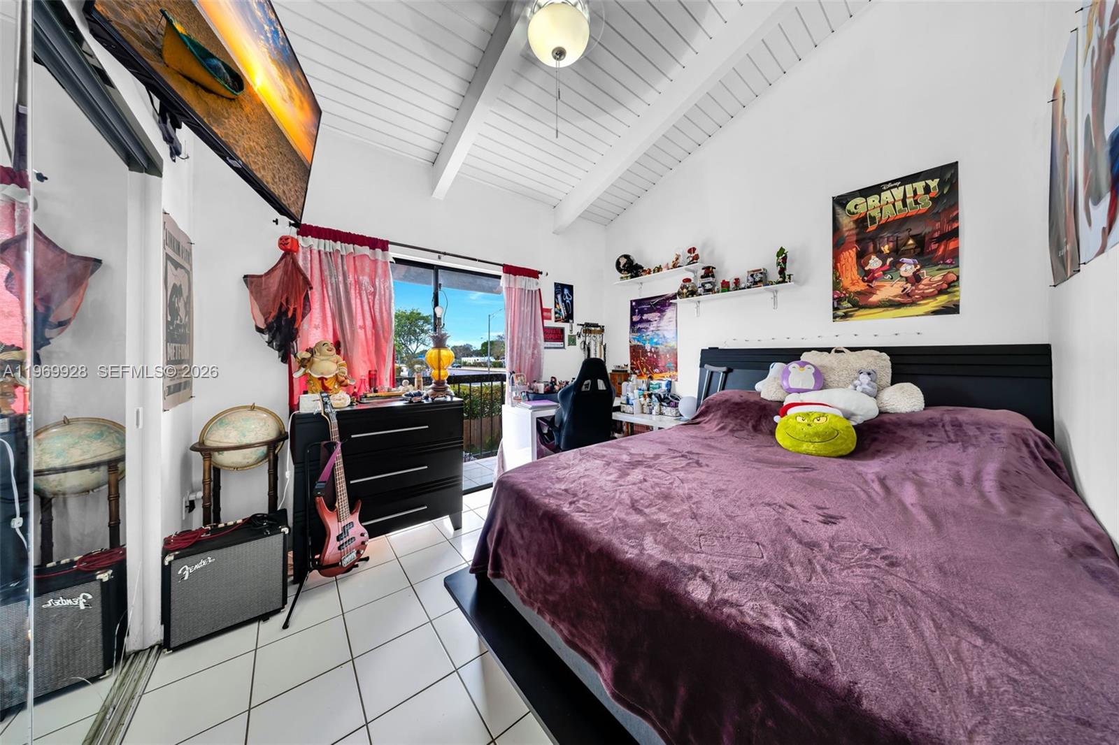 VILLAS UNIVERSITY SQUARE - Residential