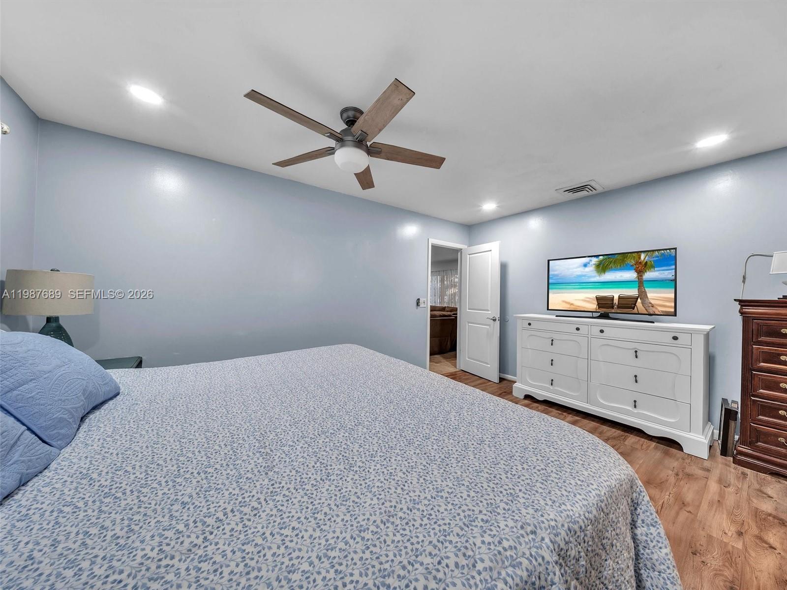 PASADENA LAKES SOUTH - Residential