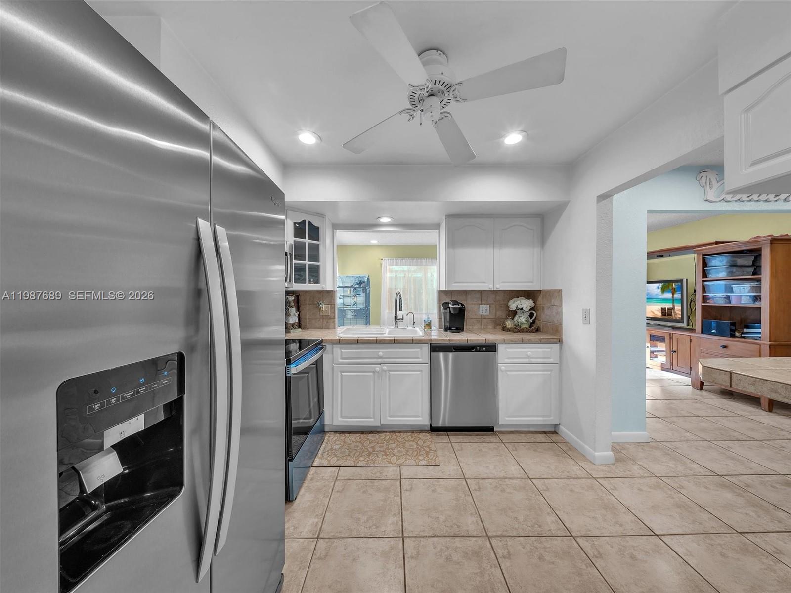 PASADENA LAKES SOUTH - Residential