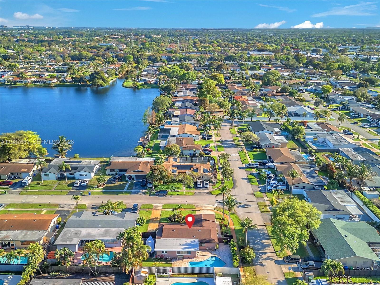 PASADENA LAKES SOUTH - Residential