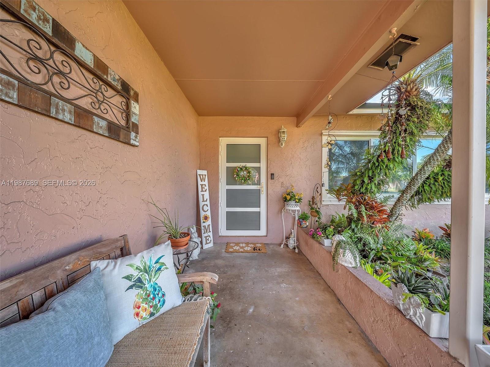 PASADENA LAKES SOUTH - Residential