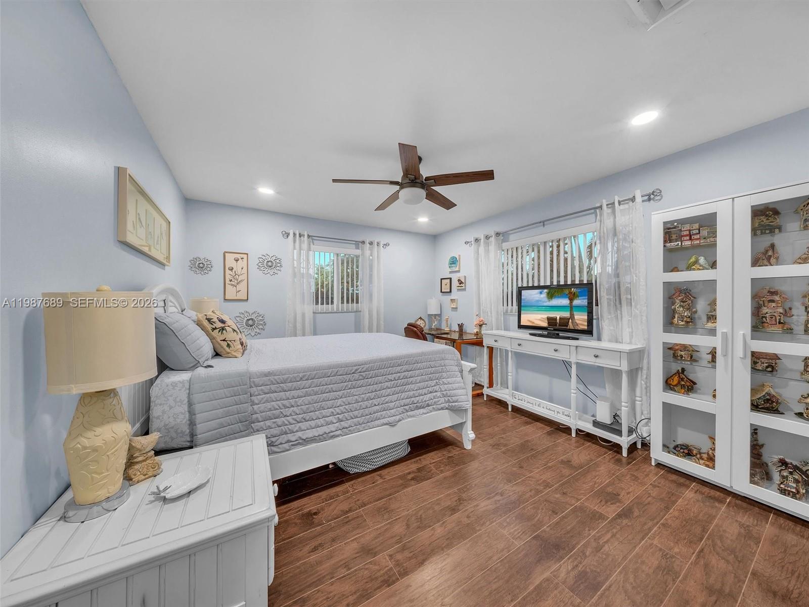 PASADENA LAKES SOUTH - Residential