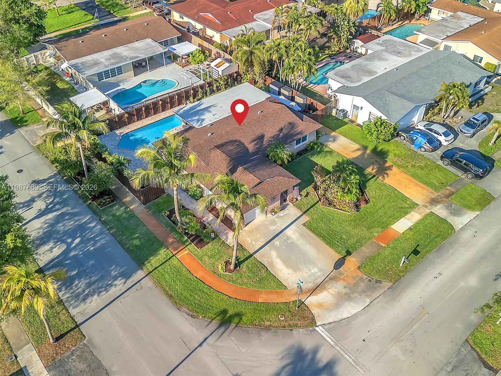 PASADENA LAKES SOUTH - Residential