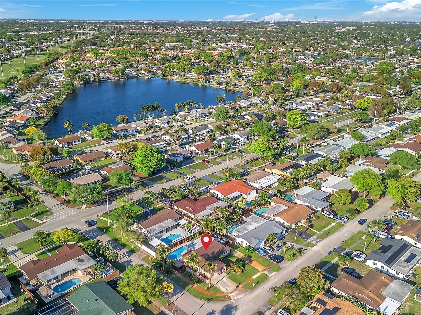 PASADENA LAKES SOUTH - Residential