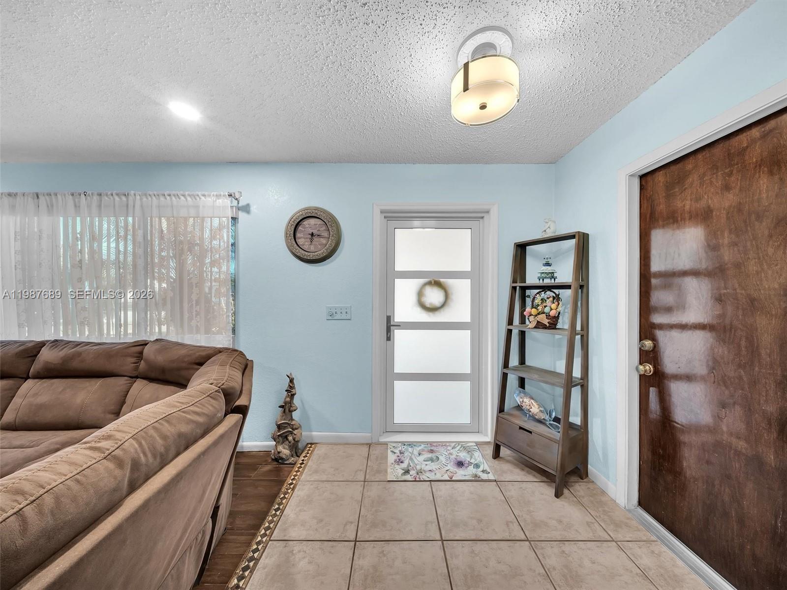 PASADENA LAKES SOUTH - Residential