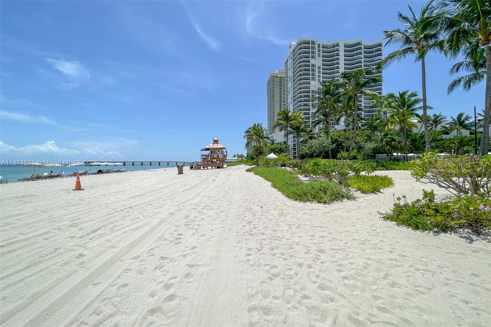 JADE SIGNATURE CONDO - Residential