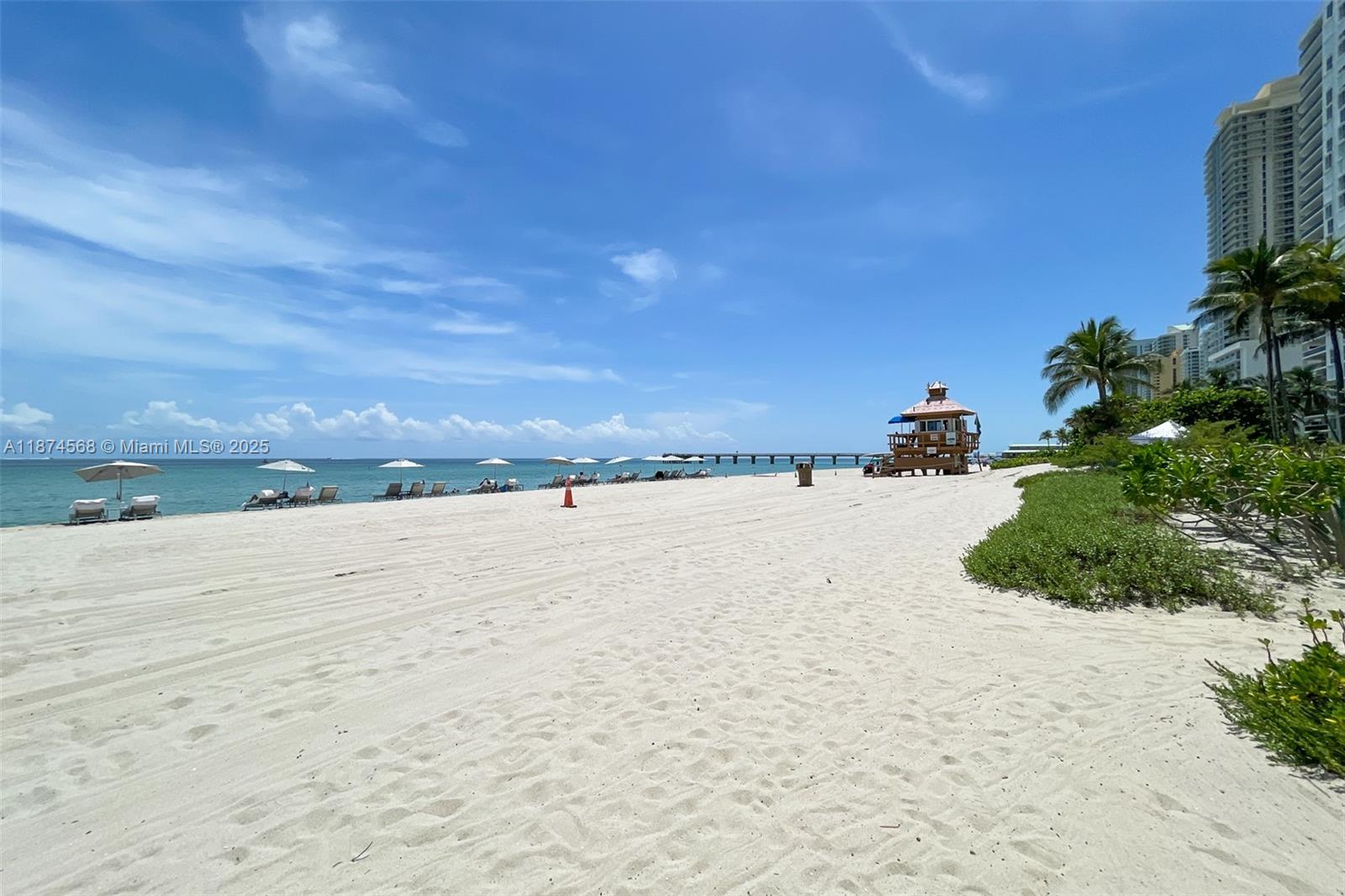 JADE SIGNATURE CONDO - Residential