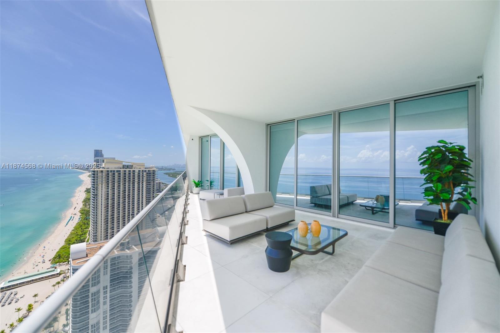 JADE SIGNATURE CONDO - Residential