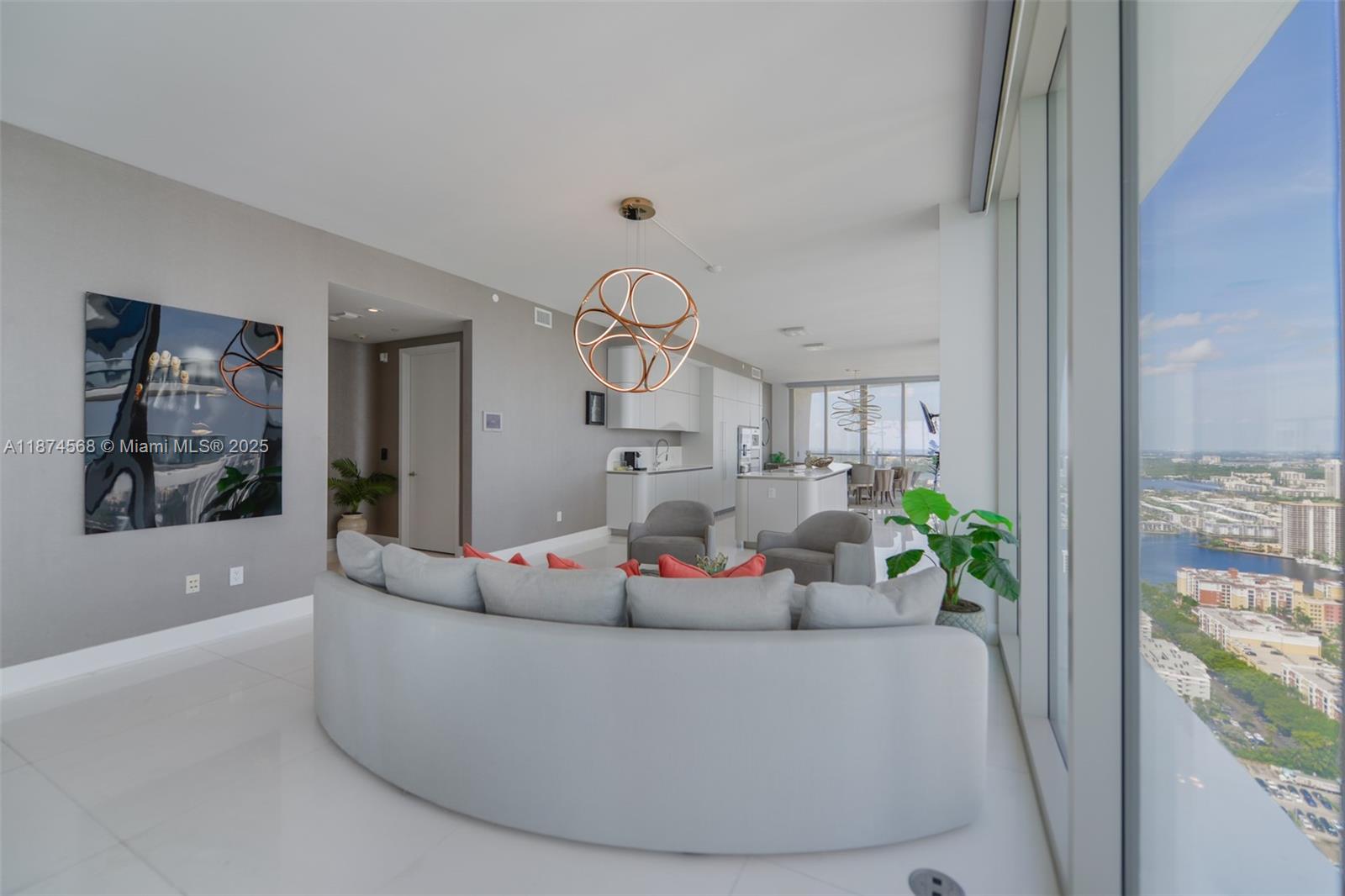 JADE SIGNATURE CONDO - Residential