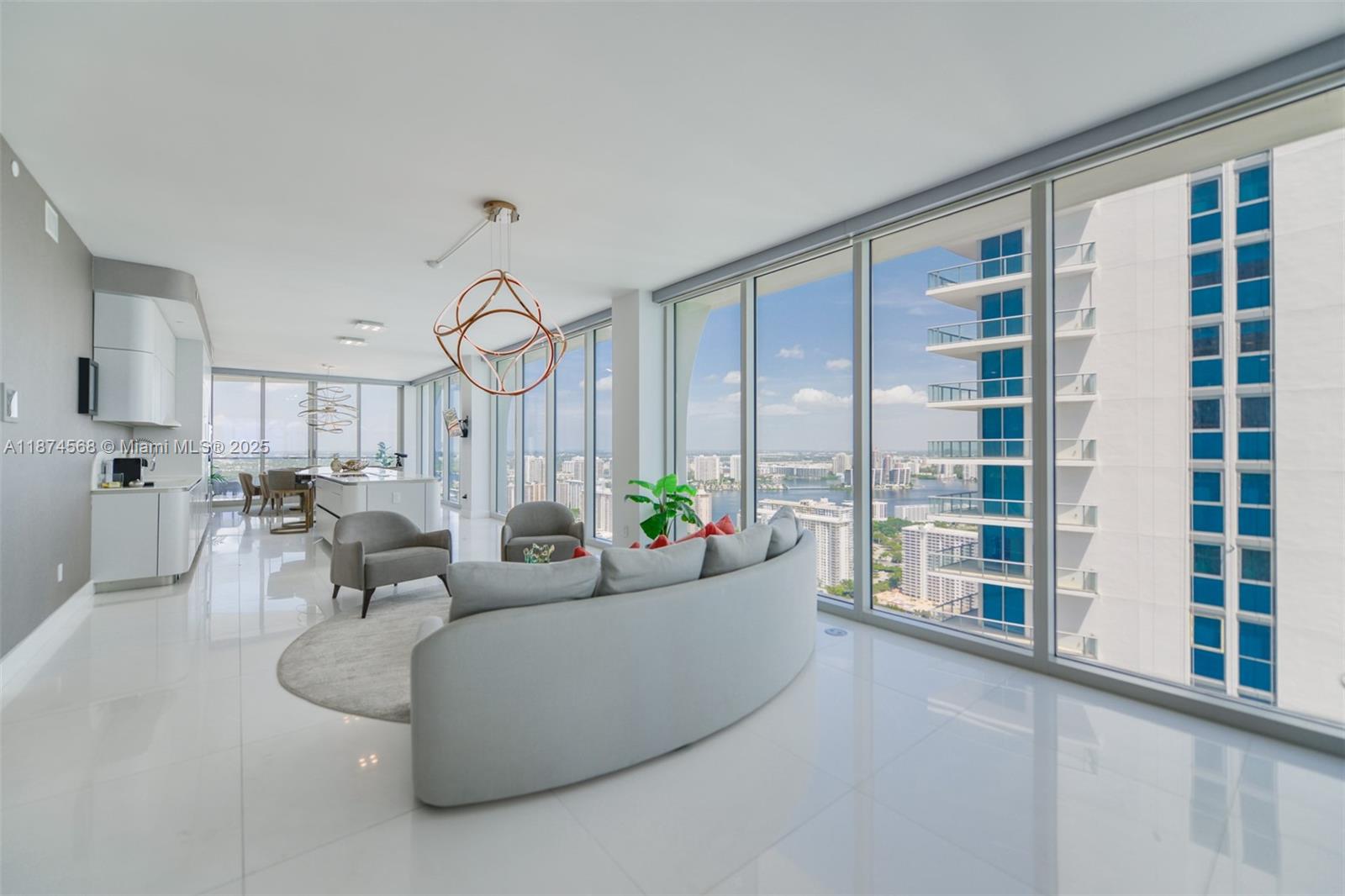 JADE SIGNATURE CONDO - Residential