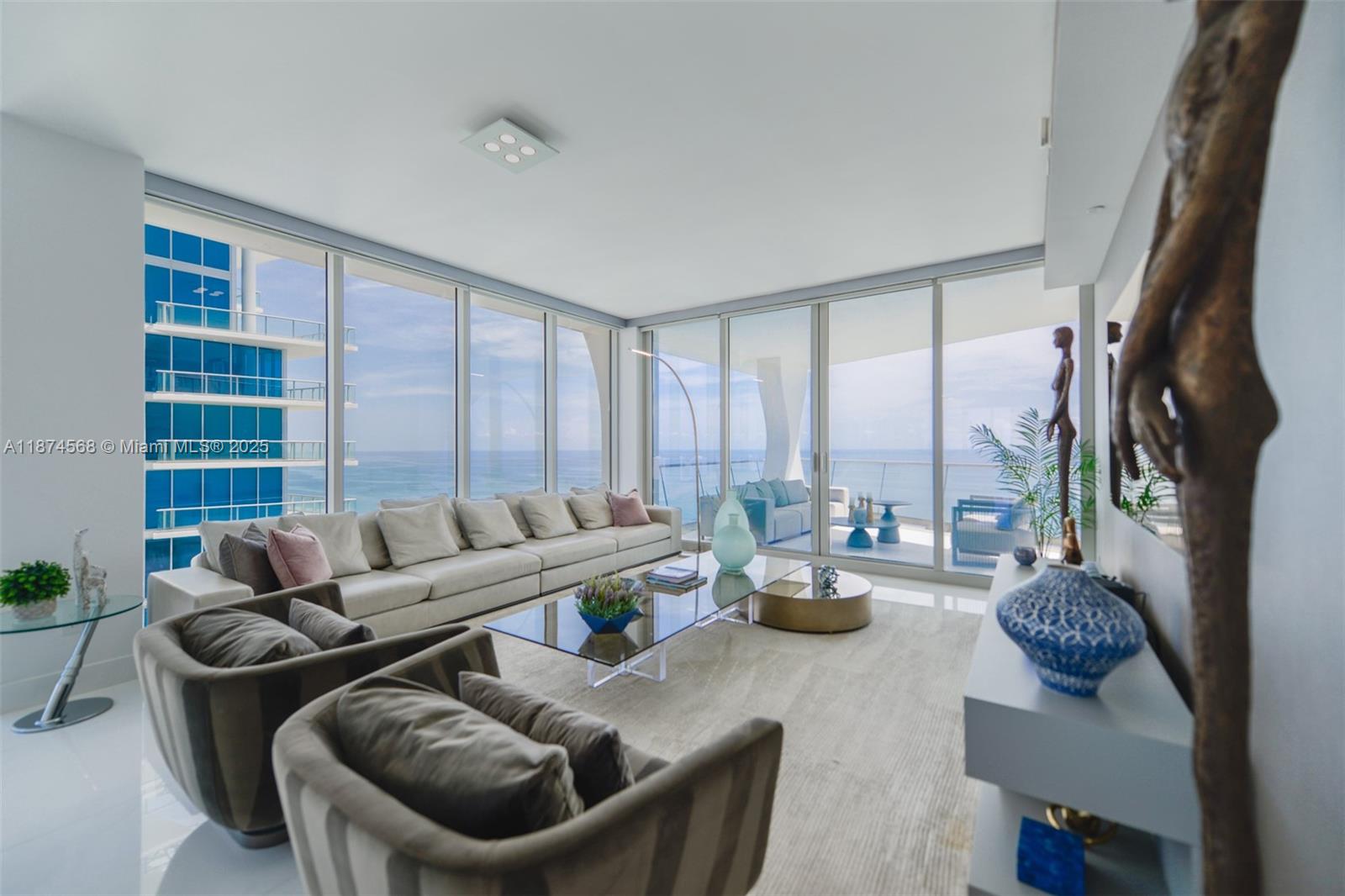 JADE SIGNATURE CONDO - Residential