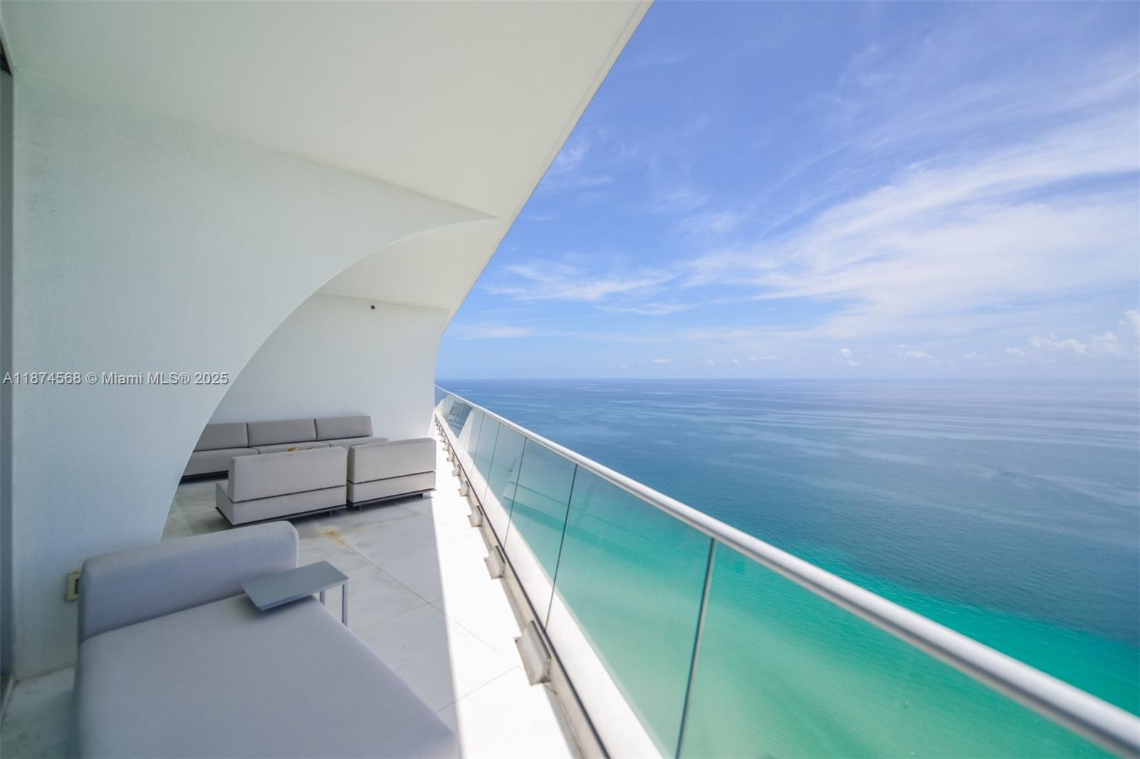 JADE SIGNATURE CONDO - Residential