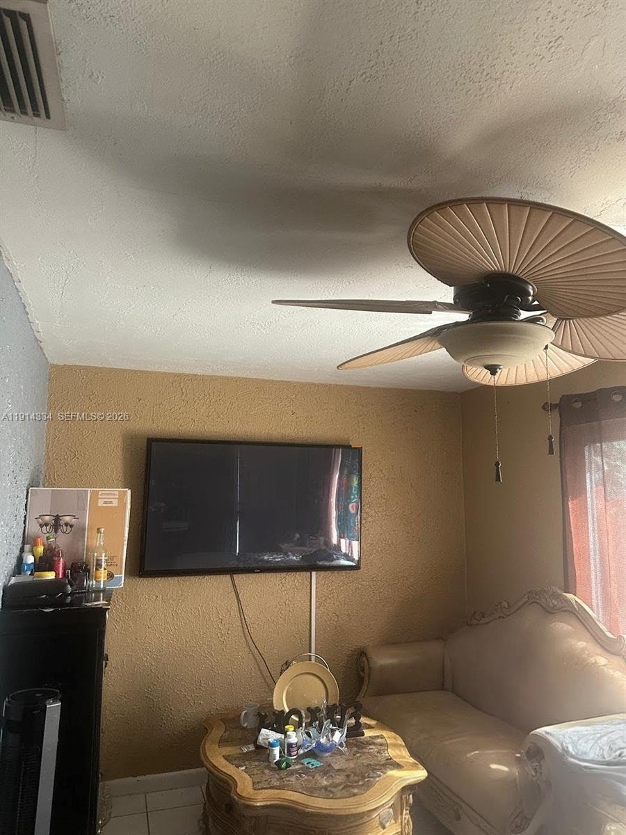 SUNRISE GOLF VILLAGE SEC - Residential