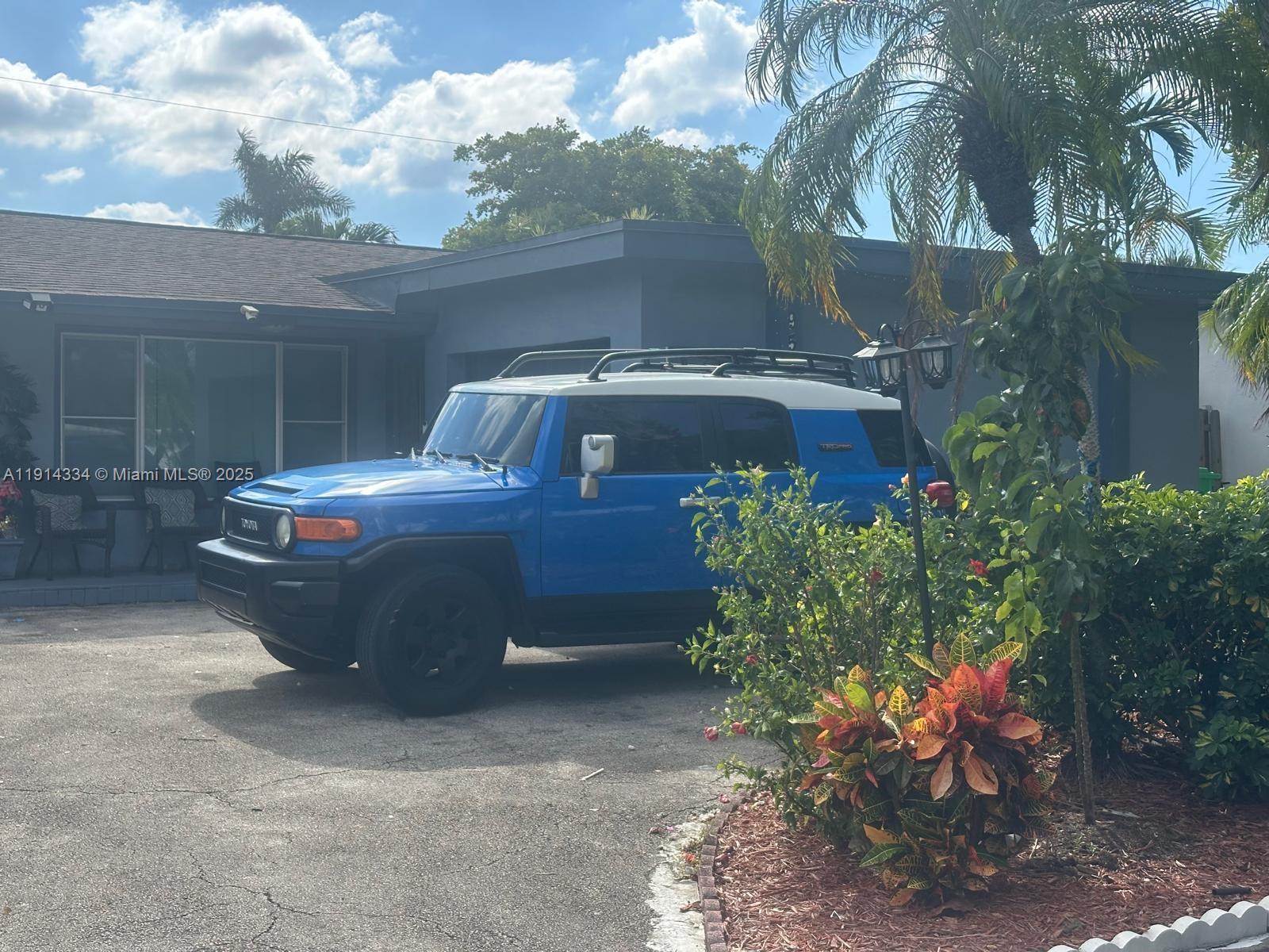 SUNRISE GOLF VILLAGE SEC - Residential