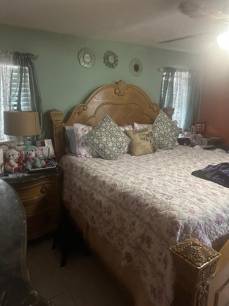 SUNRISE GOLF VILLAGE SEC - Residential