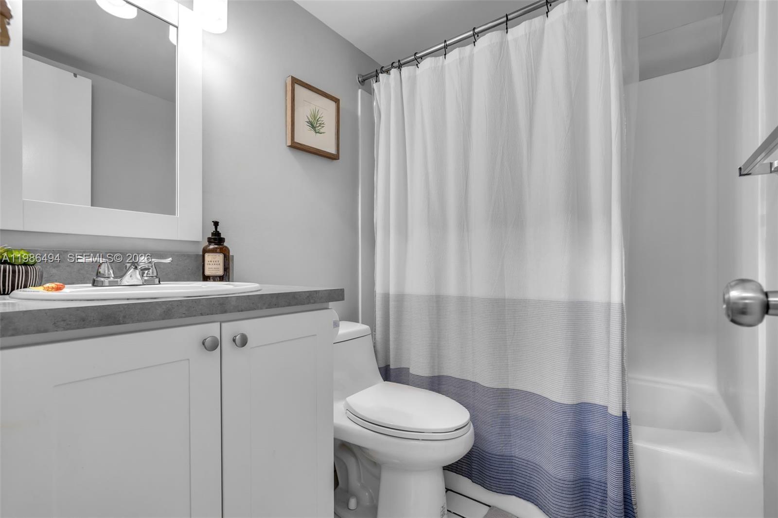 MIAMI LAKES WINDMILL GATE - Residential