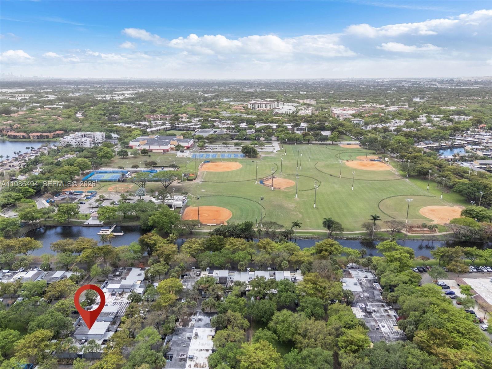 MIAMI LAKES WINDMILL GATE - Residential