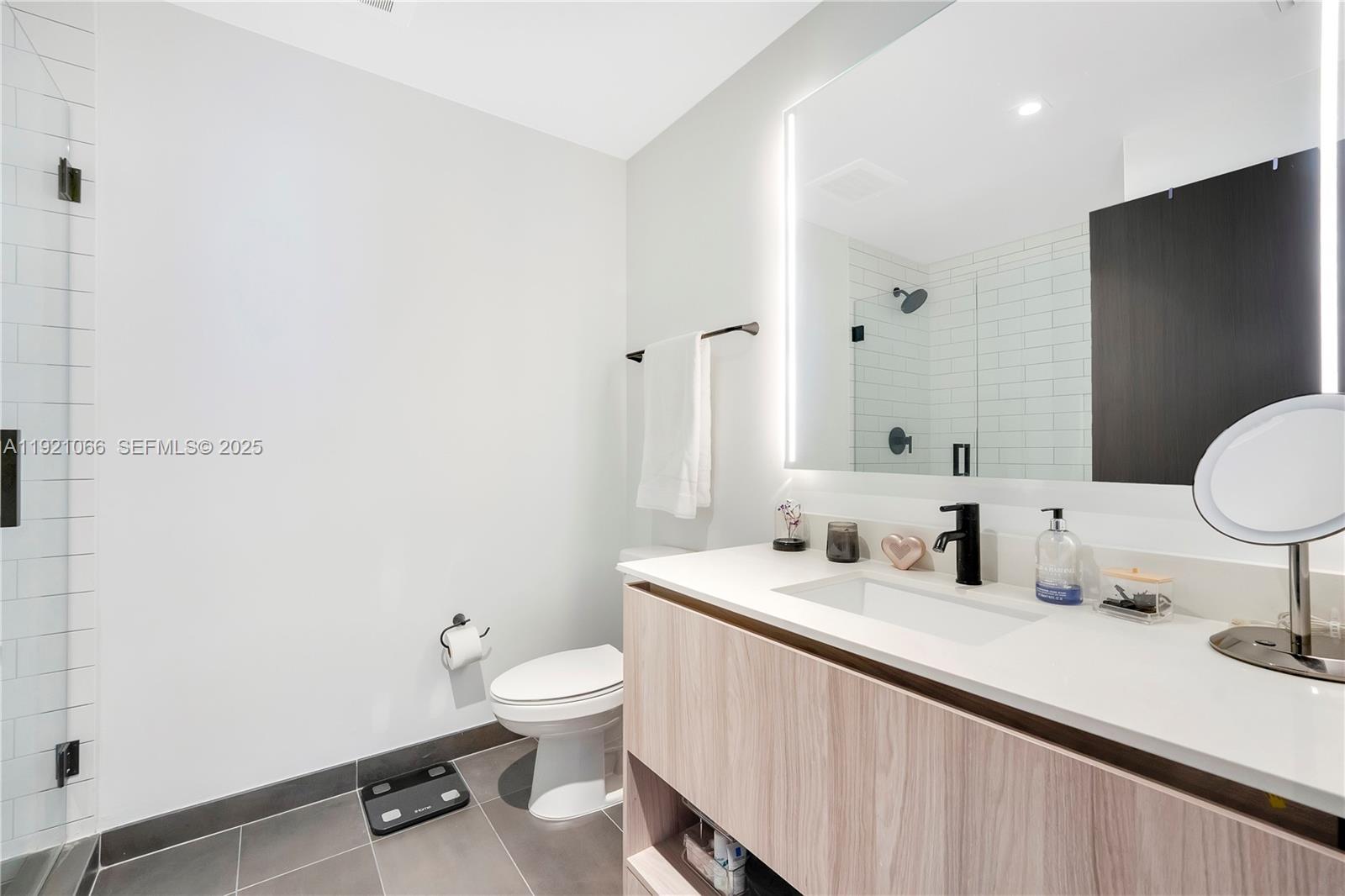 MAP OF MIAMI DADE CO. FL. - Residential