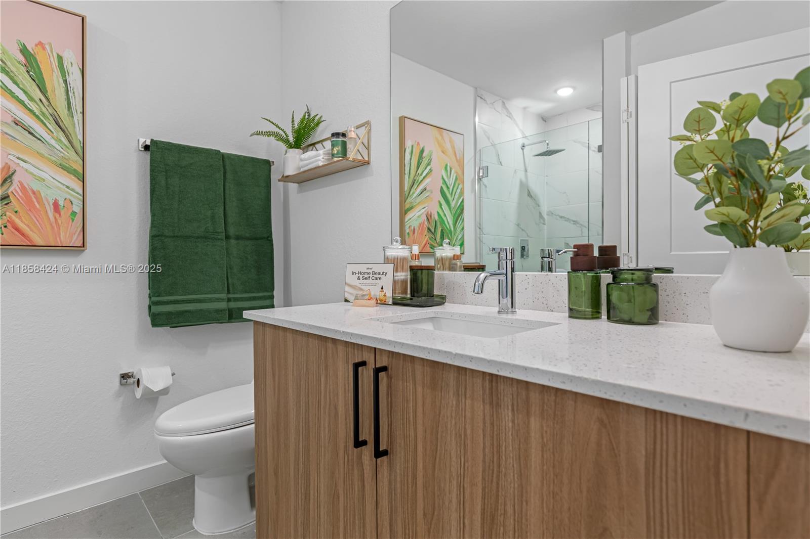 TOWN OF MODELO (DANIA) B- - Residential Lease