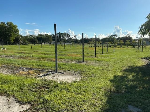 LOXAHATCHEE GROVES - Land