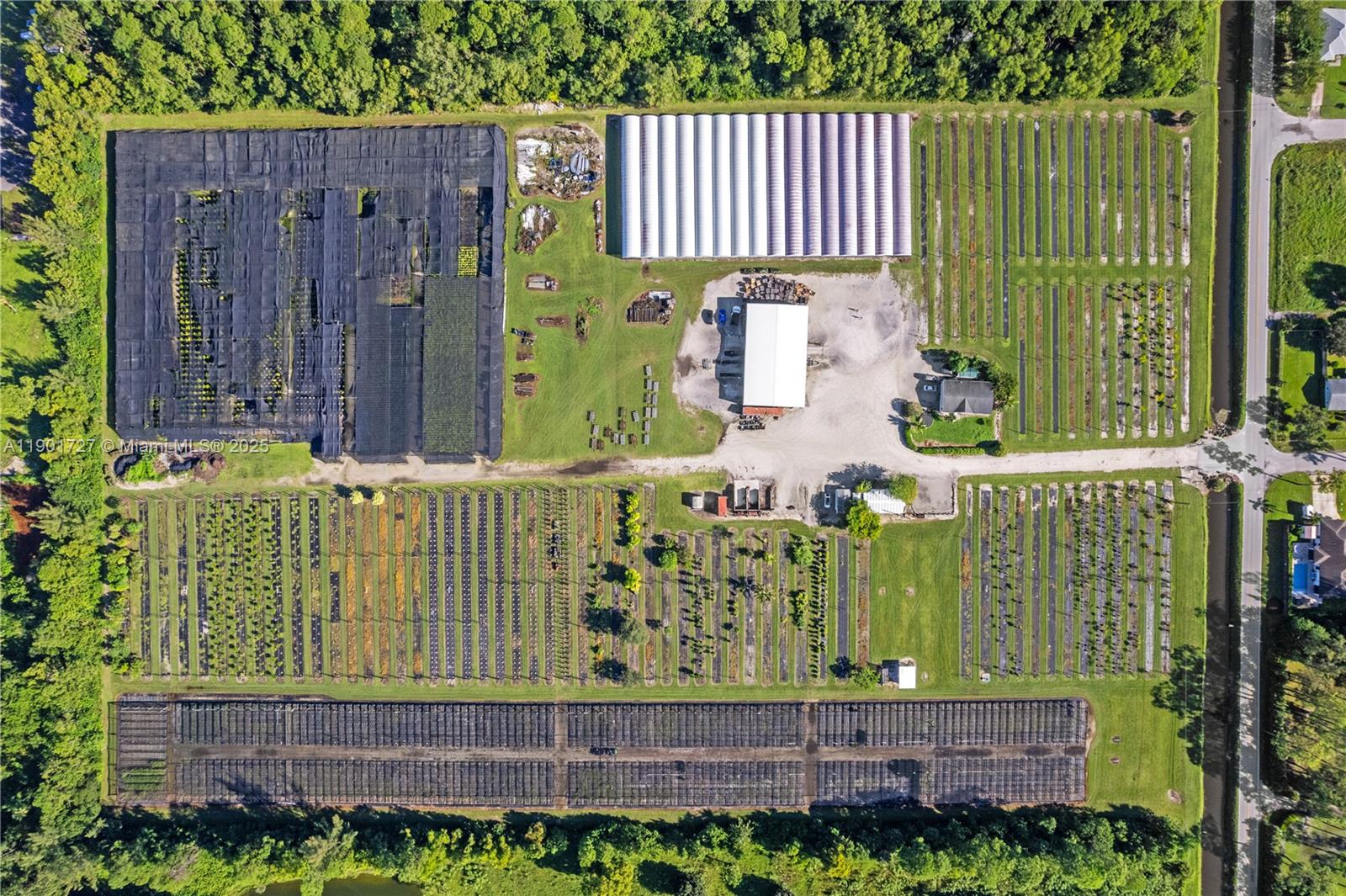 LOXAHATCHEE GROVES - Land