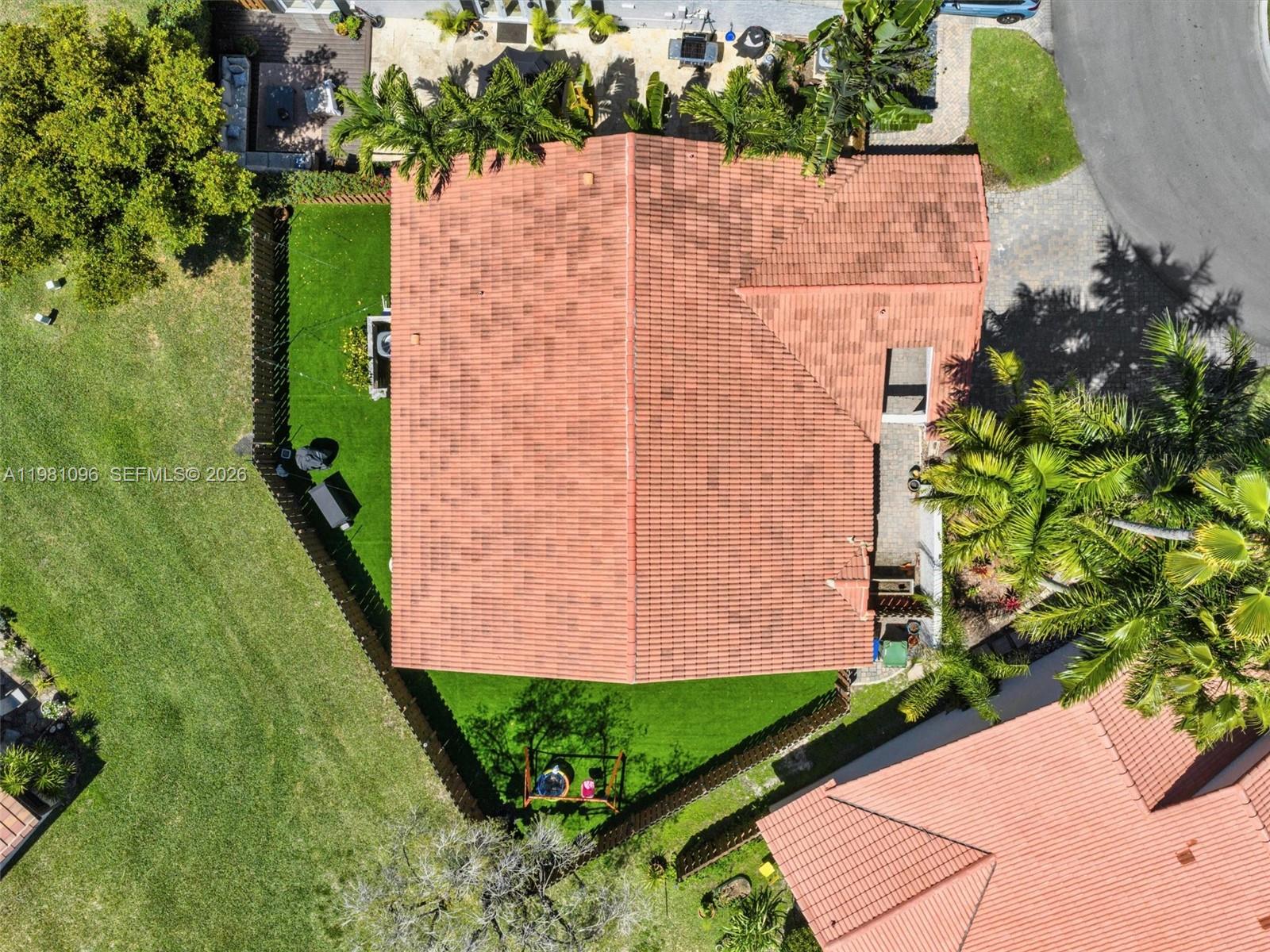 COUNTRY ISLES - Residential