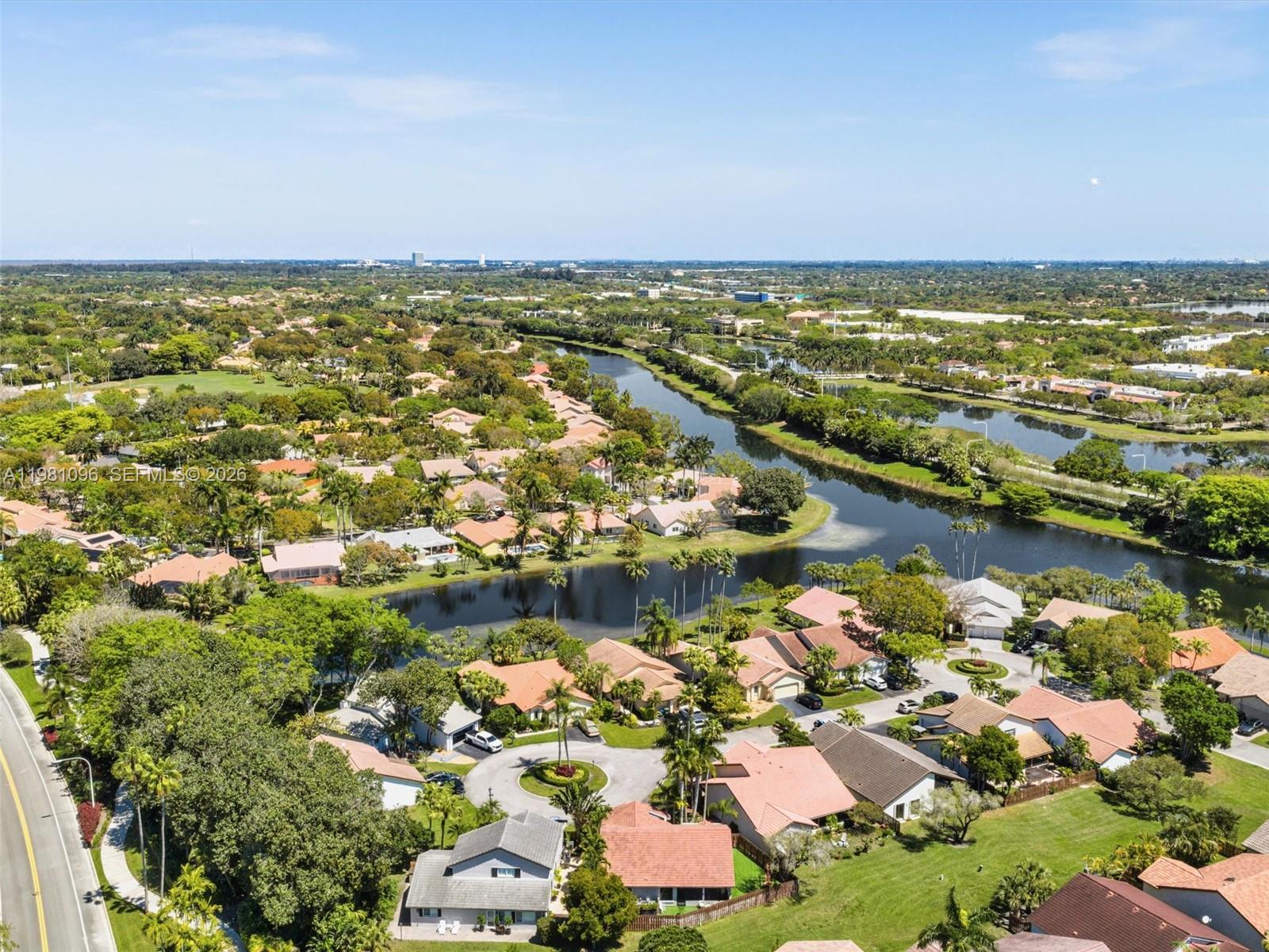 COUNTRY ISLES - Residential