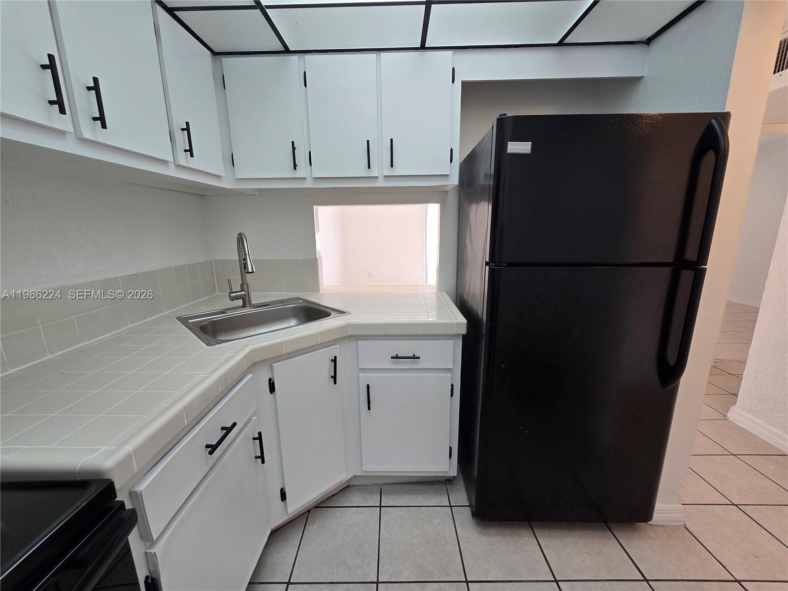 YOLANDA VILLAS CONDO - Residential Lease