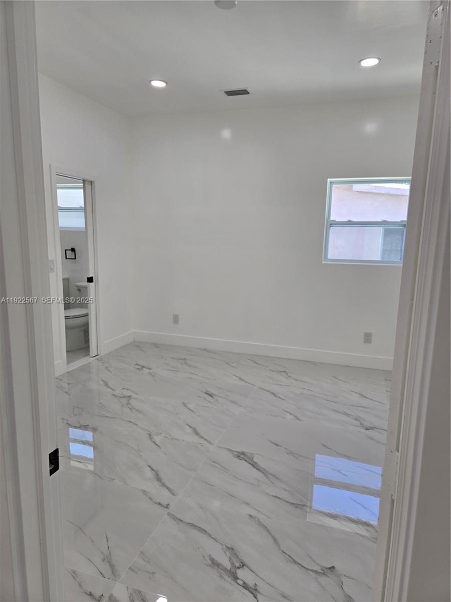 POINCIANNA MANOR SEC 4 - Residential Lease