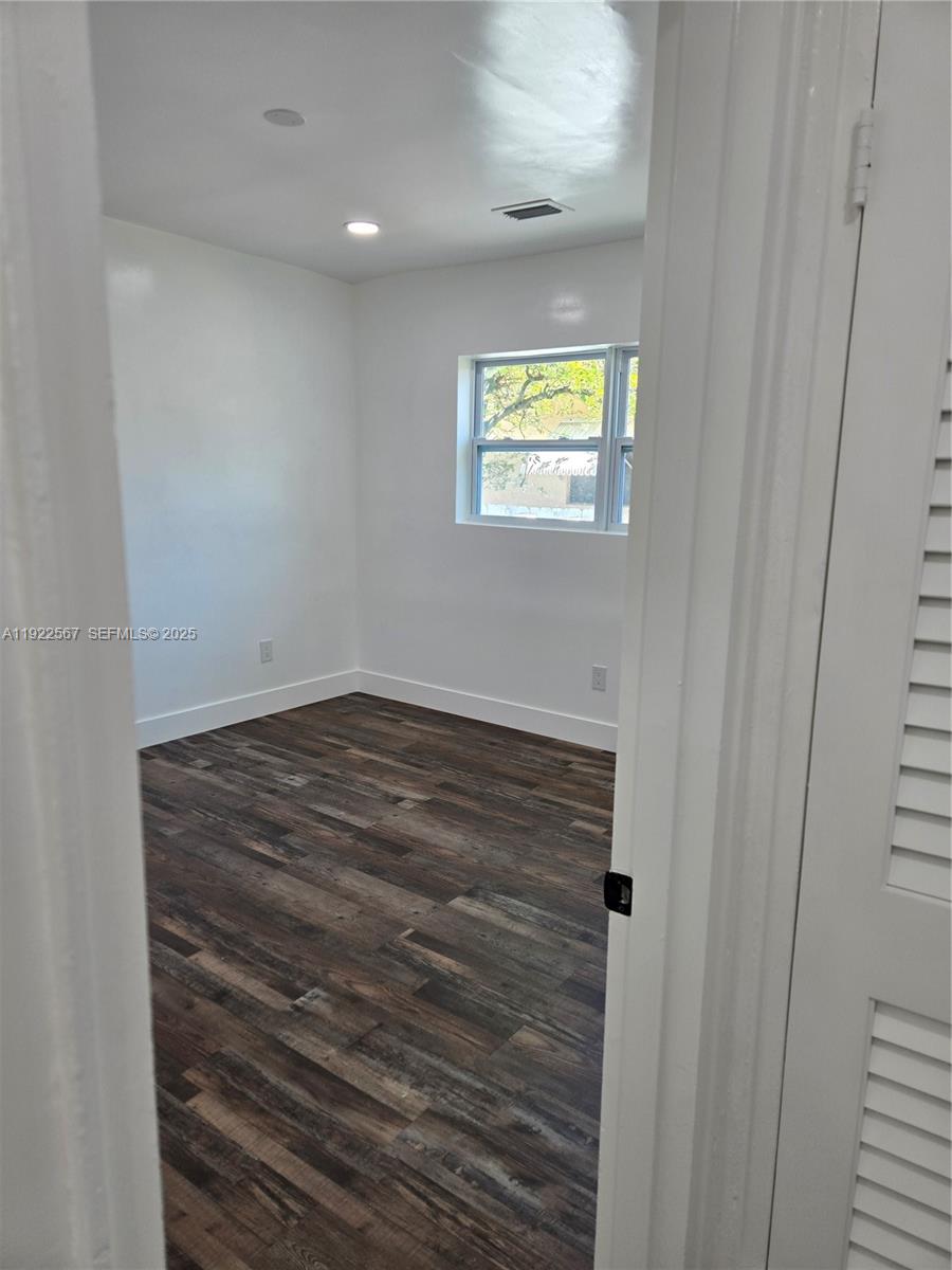 POINCIANNA MANOR SEC 4 - Residential Lease