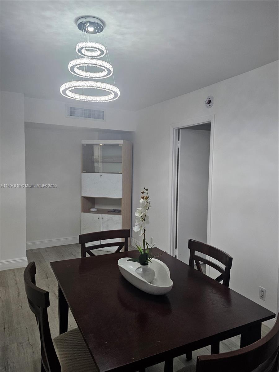BISCAYA IV CONDO - Residential Lease